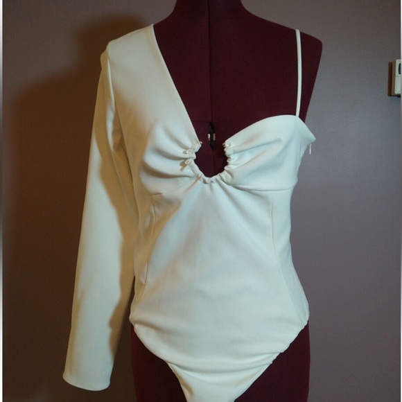 Zara Asymmetric Bodysuit - Picture 3 of 3